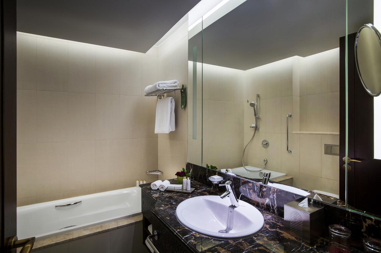 Bab Al Qasr Aparthotel 5*