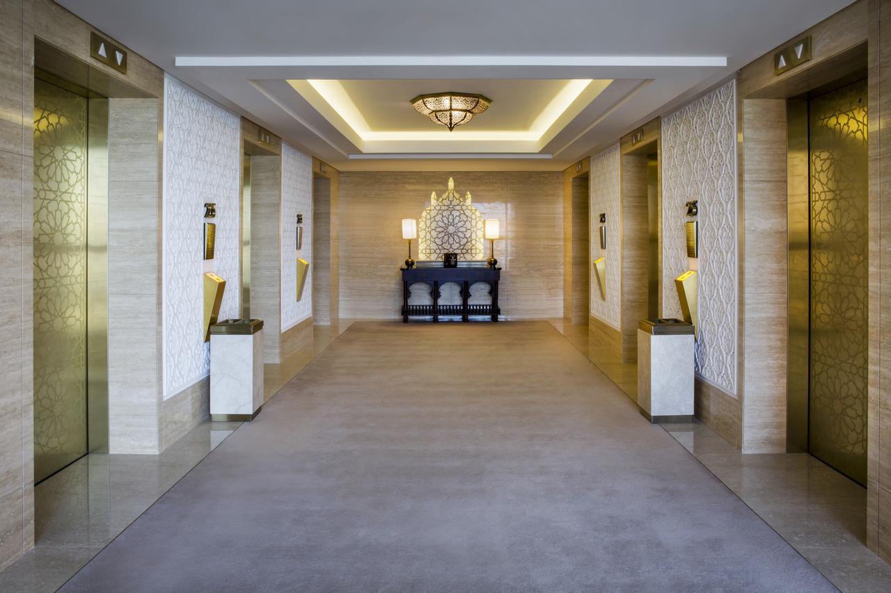Bab Al Qasr 5*