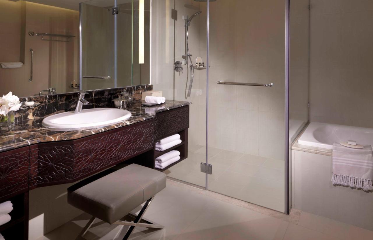 Aparthotel Bab Al Qasr 5*